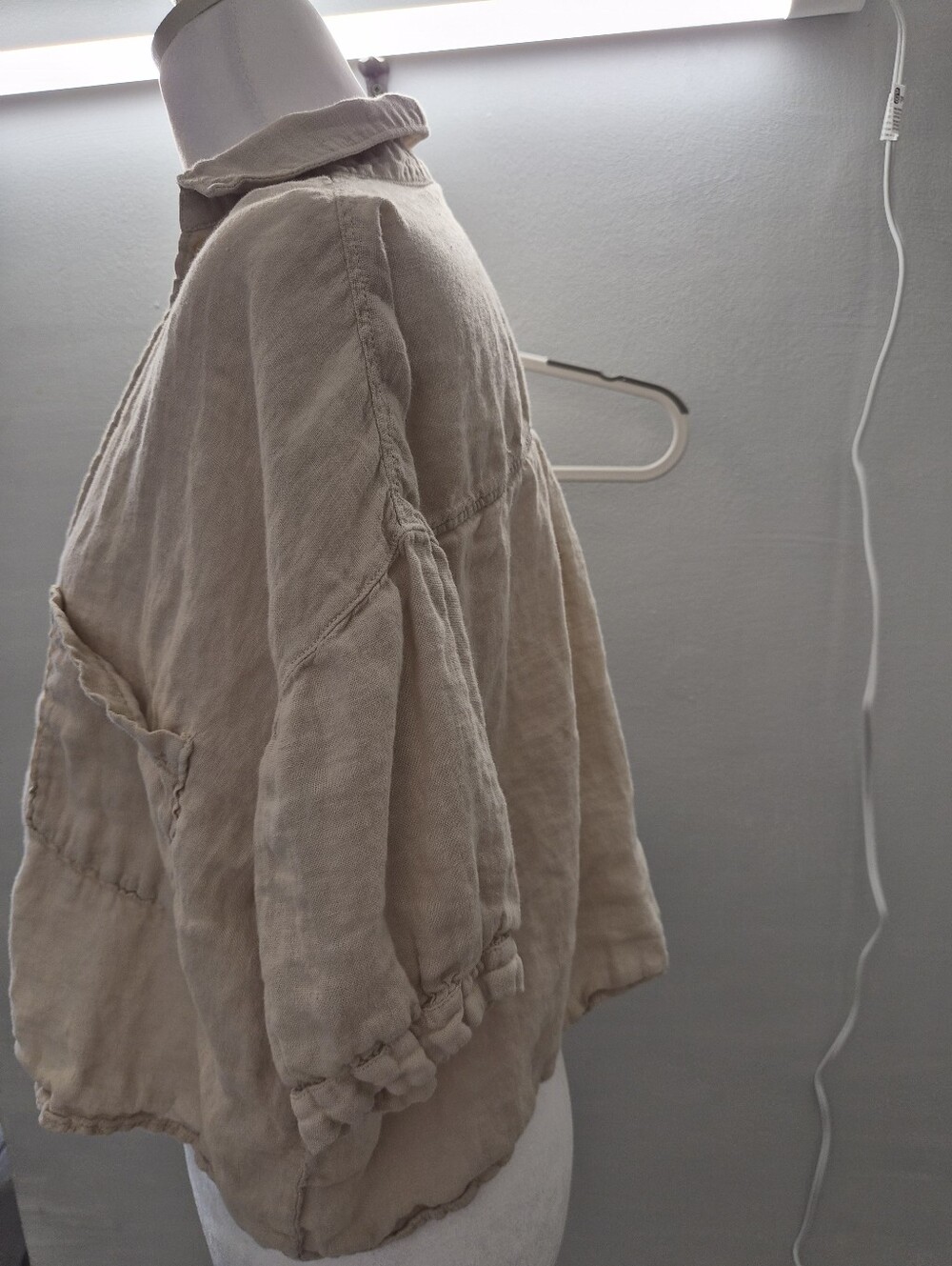 Zara Beige Linen Short-Sleeve Cropped Shirt - Picture 8 of 8